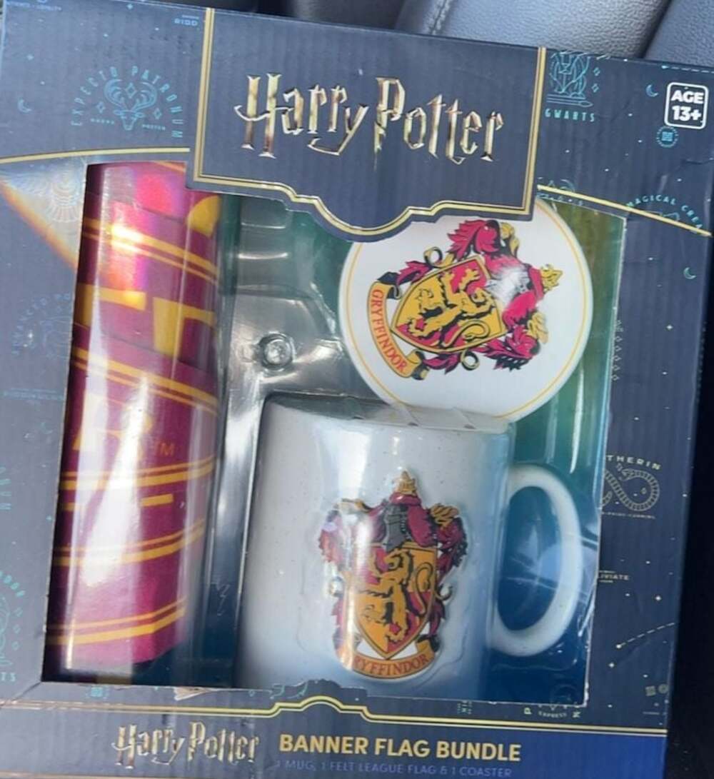 Harry Potter Gryffindor Banner Flag Bundle Mug and Coaster Set